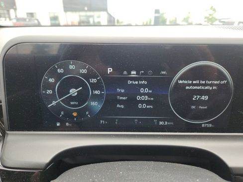 Used 2025 Kia Seltos X-Line AWD/4WD image 12