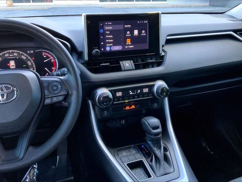 Used 2023 Toyota RAV4 XLE w/ Convenience Package image 7