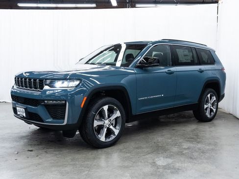 New 2026 Jeep Grand Cherokee L Limited image 3