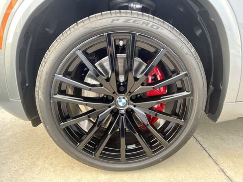 New 2026 BMW X5 M60i image 7