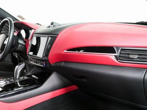 Certified 2022 Maserati Levante GT image 24