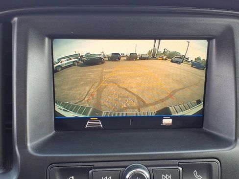 Used 2022 Chevrolet Colorado W/T w/ WT Convenience Package AWD/4WD image 11