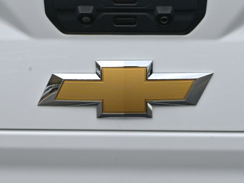 Used 2023 Chevrolet Silverado 2500 High Country w/ Z71 Off-Road Package image 40