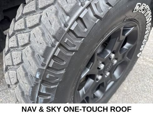 Used 2023 Jeep Wrangler Unlimited w/ Sun & Screen Package AWD/4WD image 9