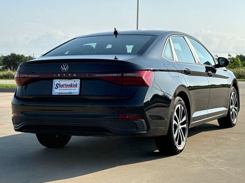 Used 2025 Volkswagen Jetta Sport FWD image 8