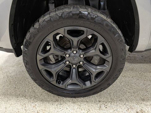 Used 2021 RAM 1500 Limited w/ Night Edition image 13