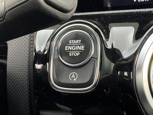 Used 2020 Mercedes-Benz A 35 AMG 4MATIC image 23