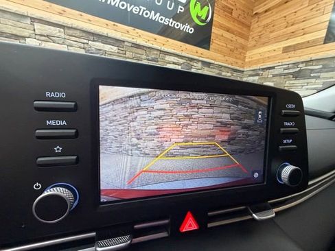 Used 2023 Hyundai Elantra SEL FWD image 21