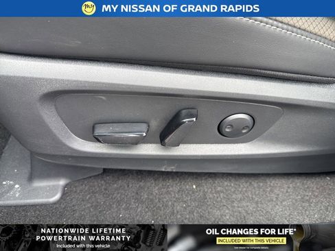 New 2026 Nissan Pathfinder SL AWD/4WD image 10