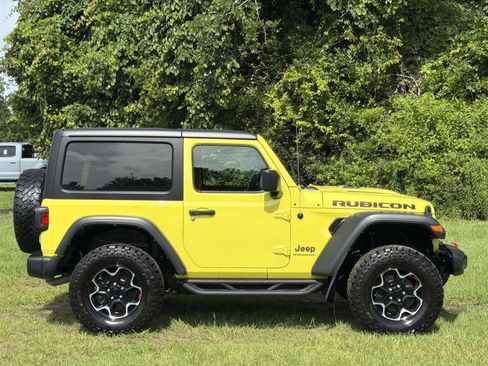Used 2023 Jeep Wrangler Rubicon w/ Cold Weather Group AWD/4WD image 7