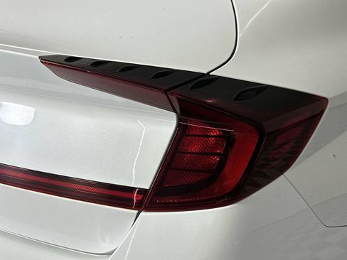 Used 2023 Hyundai Sonata SE FWD image 24