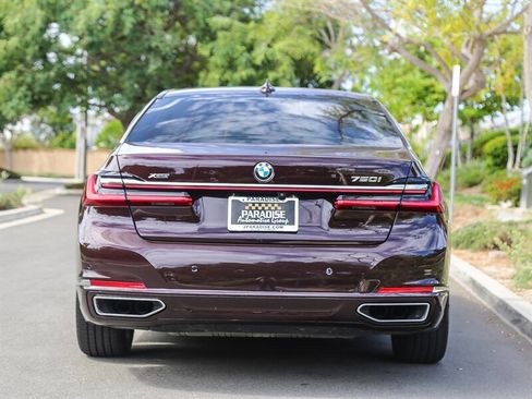 Used 2020 BMW 750i xDrive w/ Executive Package image 5