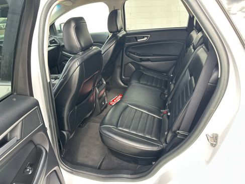 Used 2020 Ford Edge SEL image 7