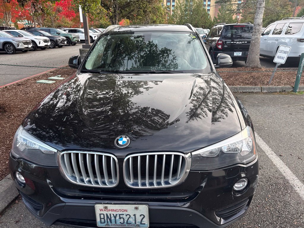 Used 2017 BMW X3 xDrive28i AWD/4WD image 1