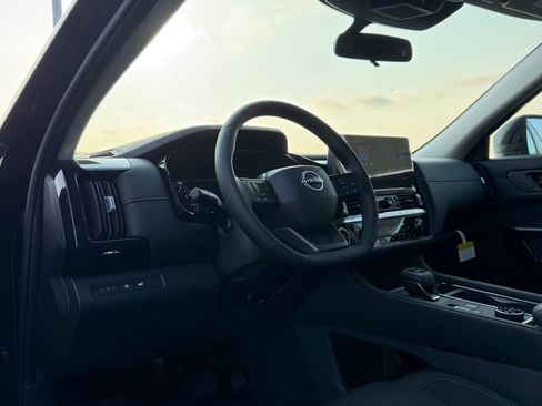 New 2026 Nissan Pathfinder SV image 10