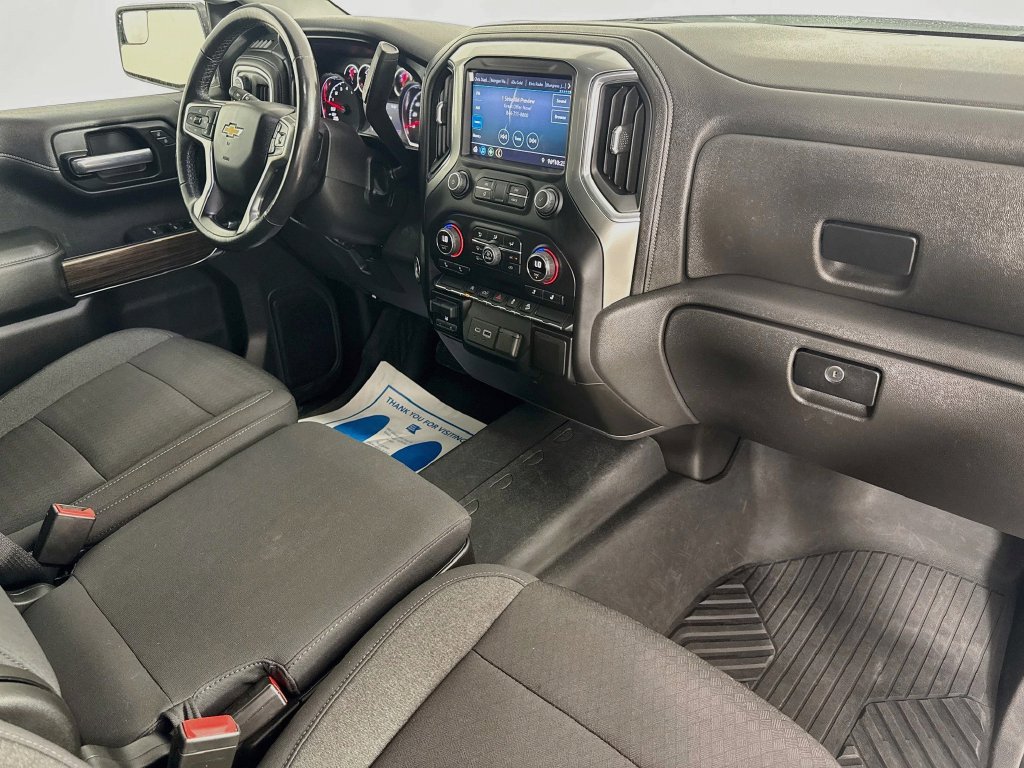 Used 2021 Chevrolet Silverado 1500 LT AWD/4WD image 37
