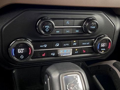 Used 2024 Ford Bronco Outer Banks AWD/4WD image 16
