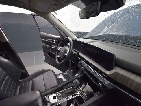 Certified 2024 Kia Telluride SX Prestige image 18