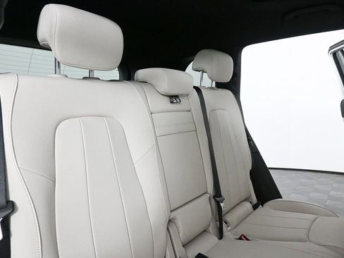 New 2026 Mercedes-Benz GLB 250 4MATIC image 21