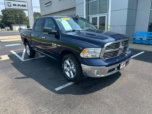 Used 2018 RAM 1500 Big Horn AWD/4WD image 3