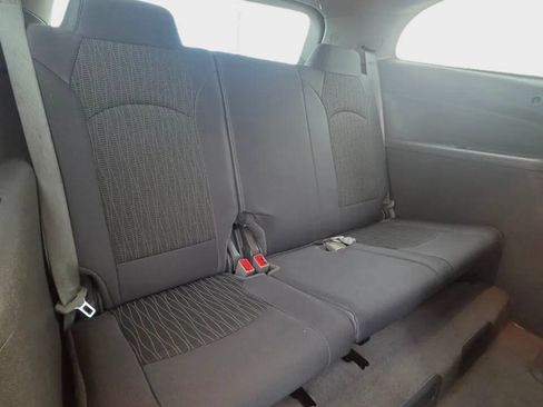 Used 2015 Chevrolet Traverse LS FWD image 15