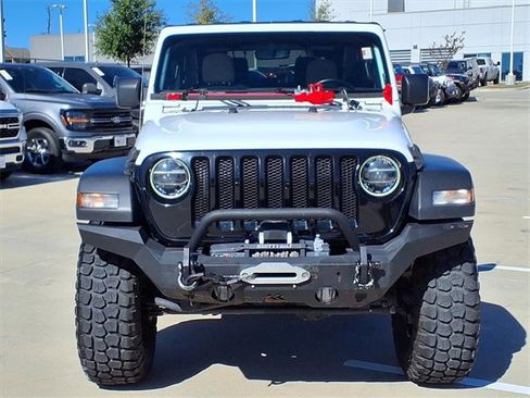 Used 2021 Jeep Wrangler Willys image 10