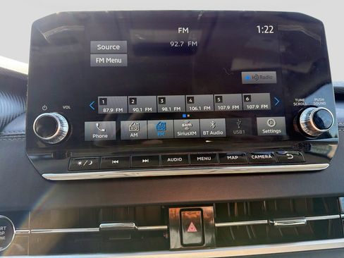 Used 2024 Mitsubishi Outlander SE image 23