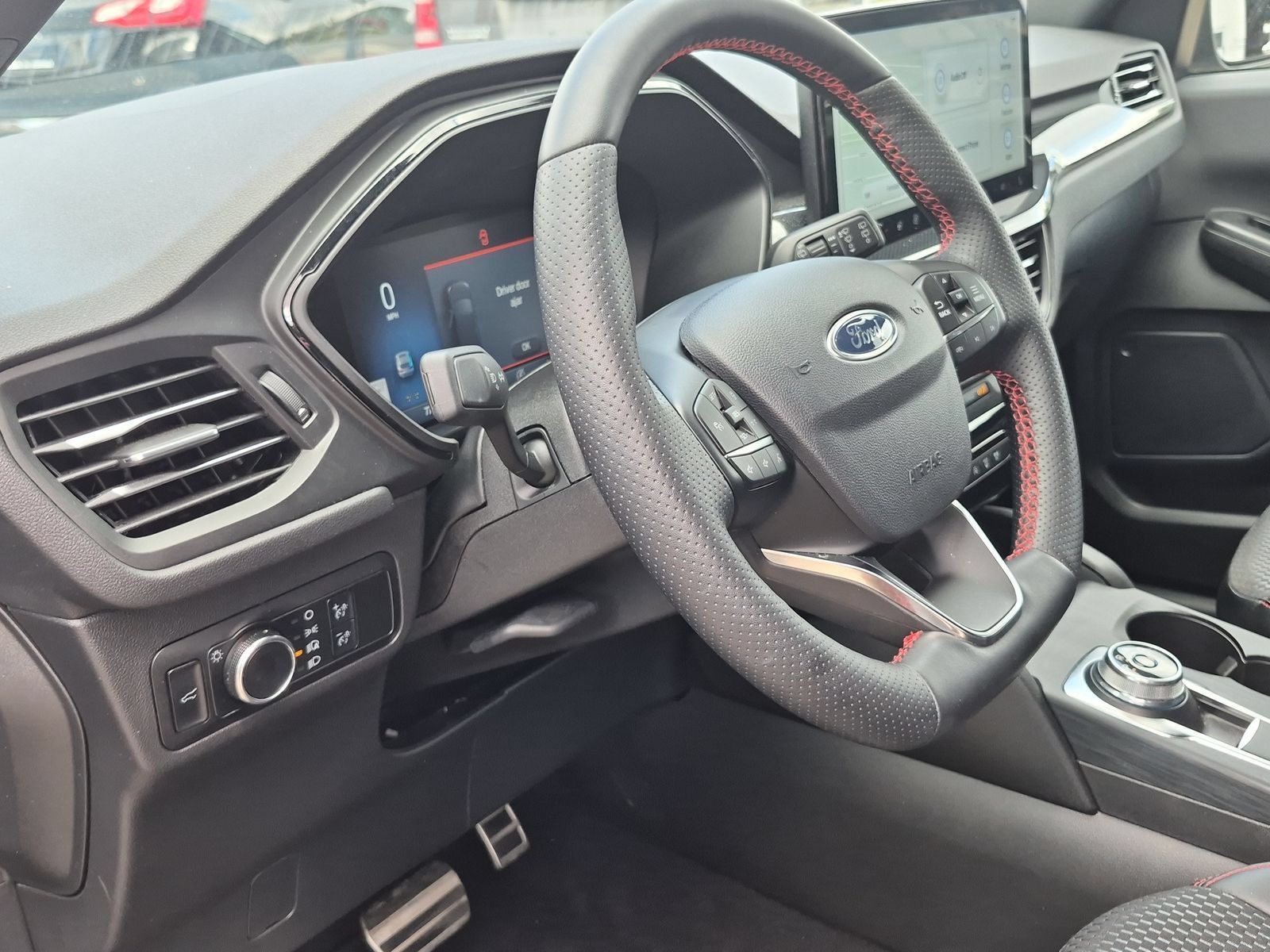 Used 2024 Ford Escape ST-Line w/ Tech Pack #1 AWD/4WD image 11
