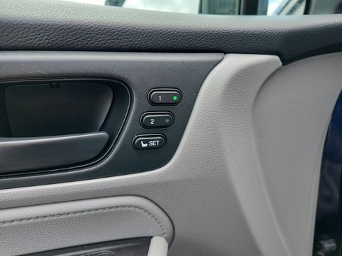 Used 2018 Honda Odyssey EX-L image 19