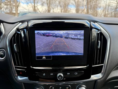 Certified 2023 Chevrolet Traverse LT image 34