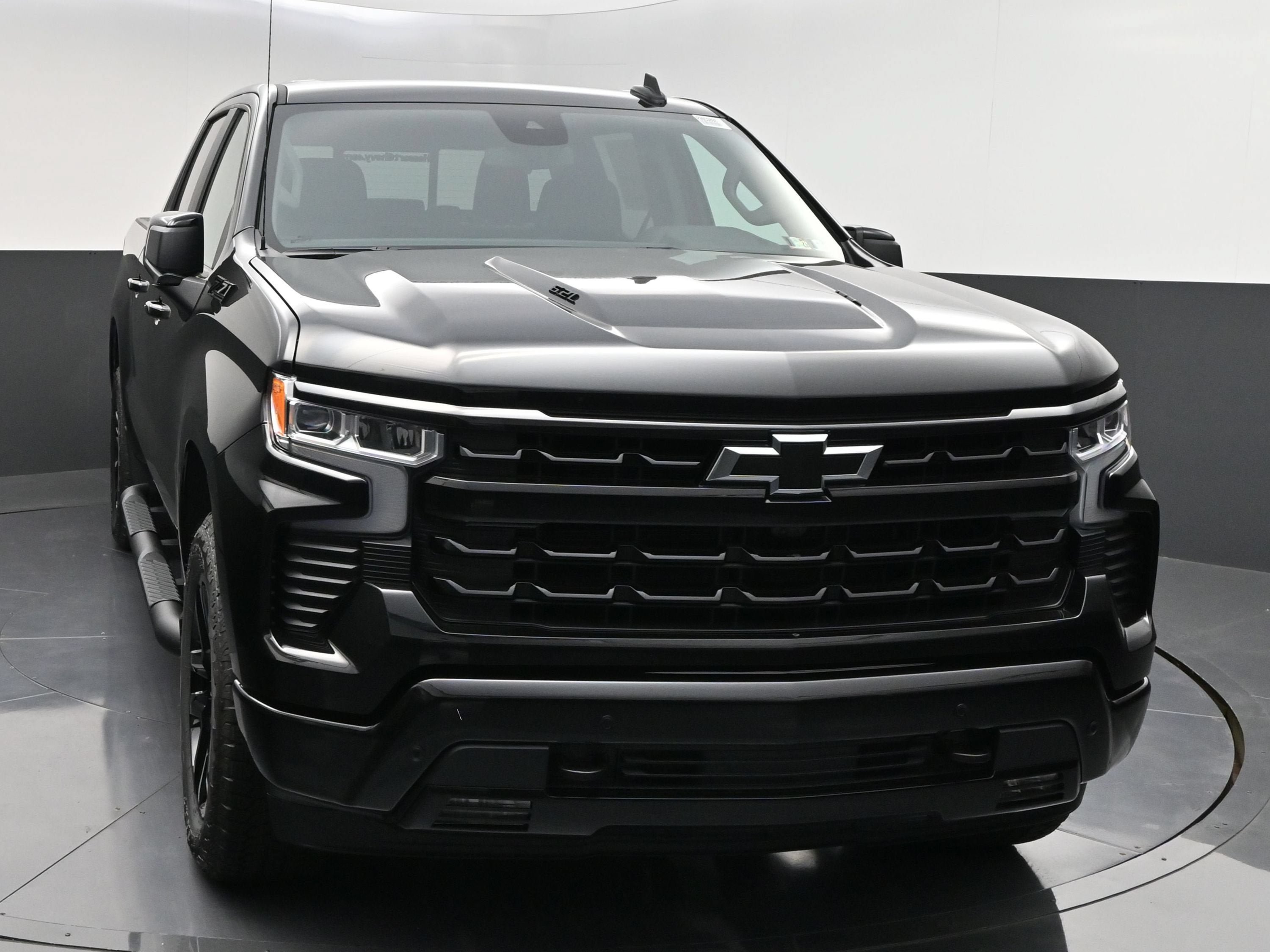 New 2026 Chevrolet Silverado 1500 RST w/ RST All Star Premium Package AWD/4WD image 3