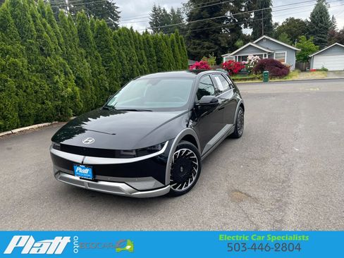 Used 2023 Hyundai Ioniq 5 Limited AWD/4WD image 2