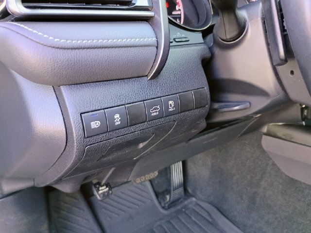 Used 2023 Toyota Camry SE w/ Convenience Package FWD image 25