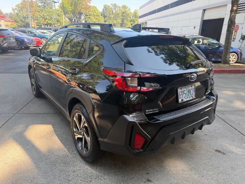 Used 2024 Subaru Crosstrek 2.0i Premium AWD/4WD image 6