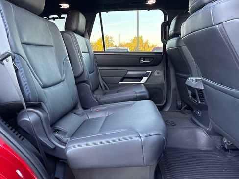 Used 2025 Toyota Sequoia Platinum image 19