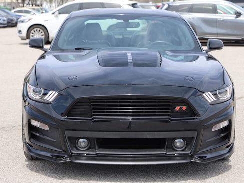 Used 2017 Ford Mustang GT Premium image 5
