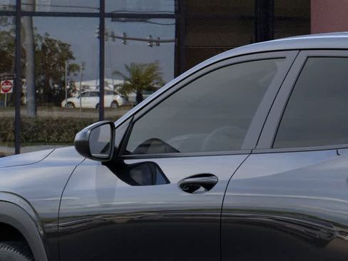 New 2026 Chevrolet Trax LS w/ LS Convenience Package FWD image 12