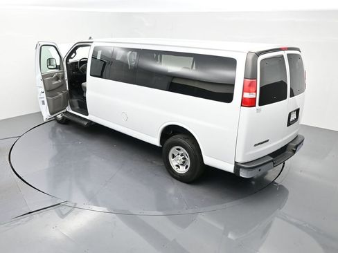 Used 2023 Chevrolet Express 3500 LT w/ LT Preferred Equipment Group RWD image 22
