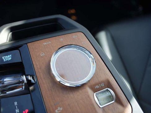 Used 2025 BMW iX xDrive50 w/ Premium Package image 22