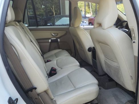Used 2014 Volvo XC90 3.2 w/ Climate Package AWD/4WD image 9