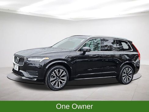 Used 2022 Volvo XC90 T5 Momentum w/ Climate Package image 3