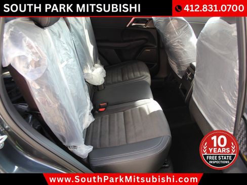 New 2026 Mitsubishi Outlander SE image 16