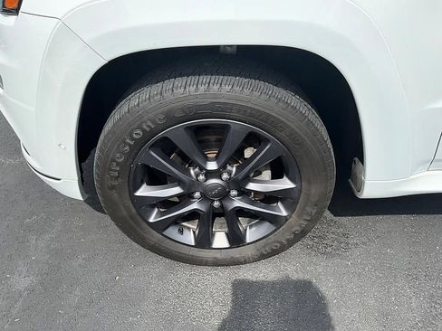 Used 2018 Jeep Grand Cherokee High Altitude AWD/4WD image 10