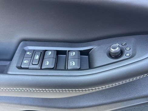 New 2025 Jeep Grand Cherokee L Laredo image 9