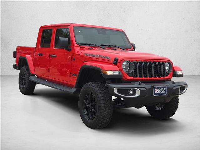 Used 2025 Jeep Gladiator Sport AWD/4WD image 3