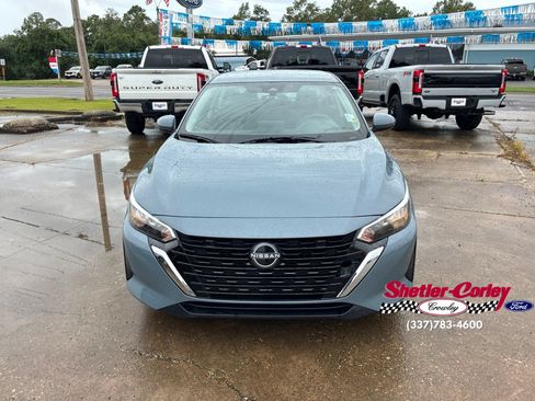 Used 2024 Nissan Sentra SV FWD image 6