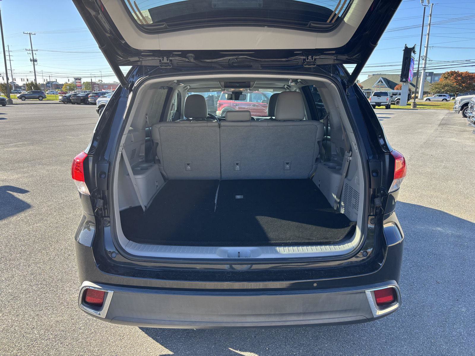 Used 2017 Toyota Highlander Limited AWD/4WD image 14
