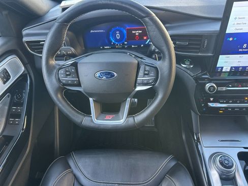 Used 2021 Ford Explorer ST w/ Equipment Group 401A image 14
