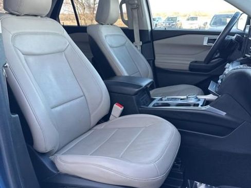 Used 2020 Ford Explorer Limited w/ Class III Trailer Tow Package image 38