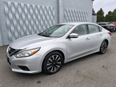 Used 2018 Nissan Altima 2.5 SL image 2
